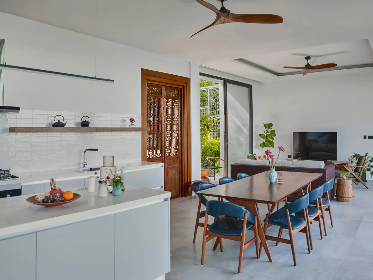 Casa Alma - Amado Dining