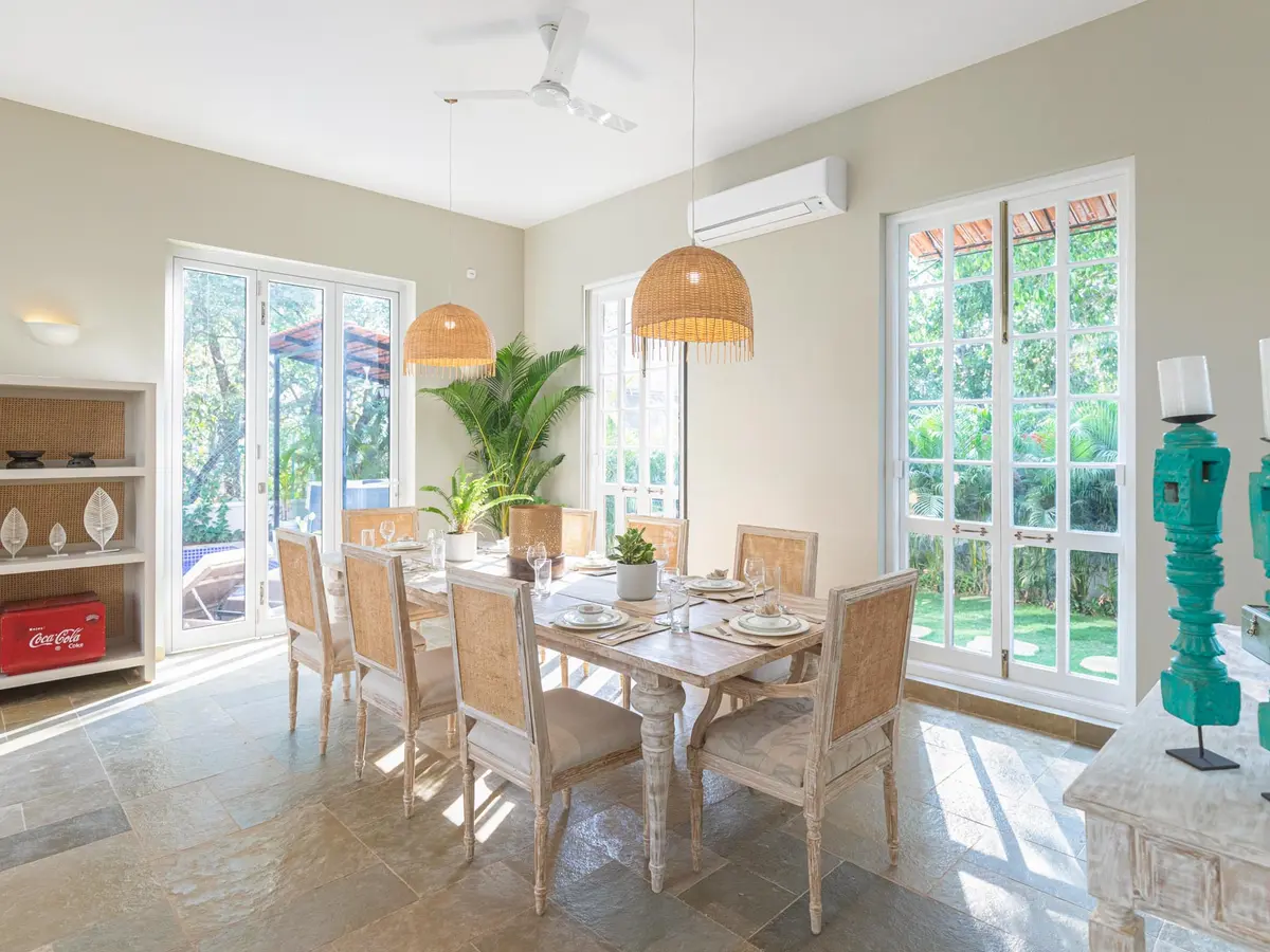 Colina - Villa E - Dining area