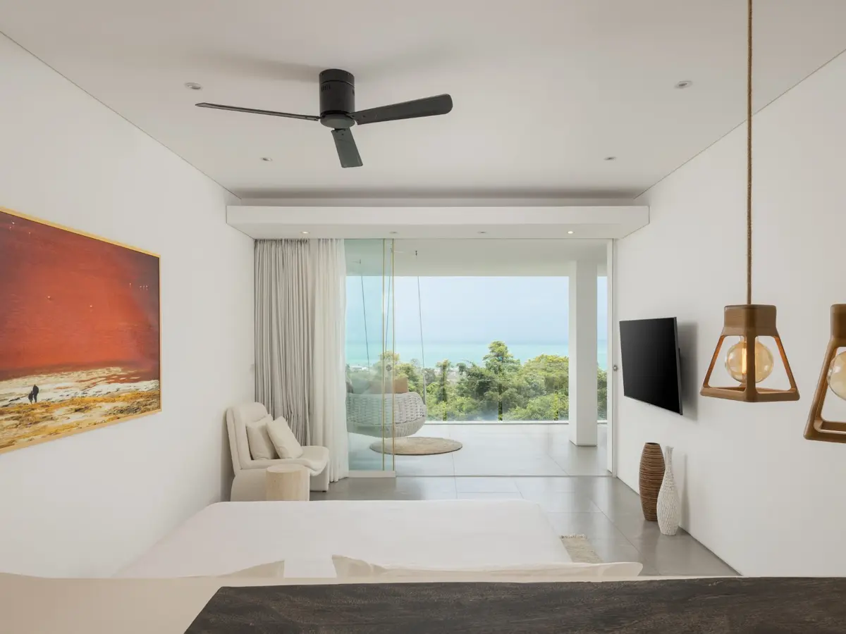 Golden Lotus - The Flourish Villa - Relaxing bedroom 1 with fantastic views