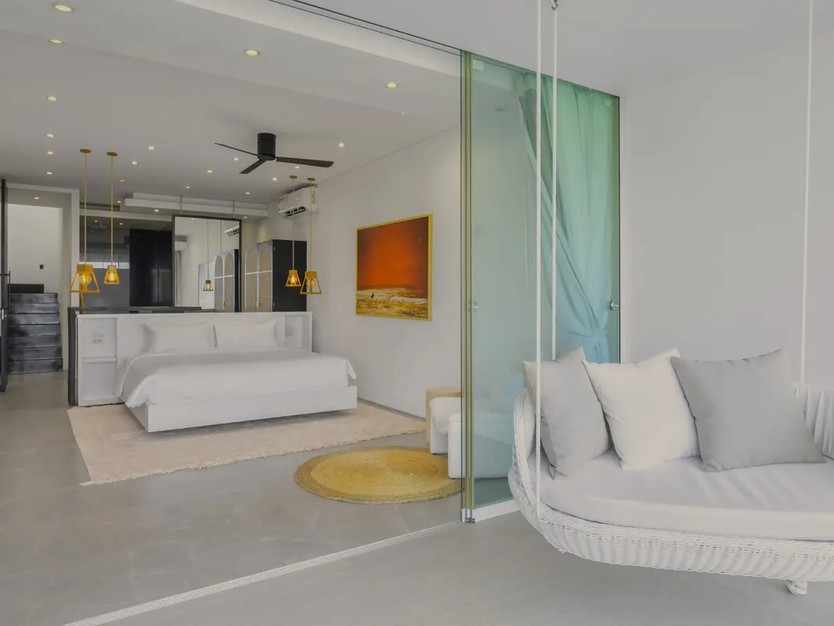 Golden Lotus - The Flourish Villa - Relaxing bedroom 1