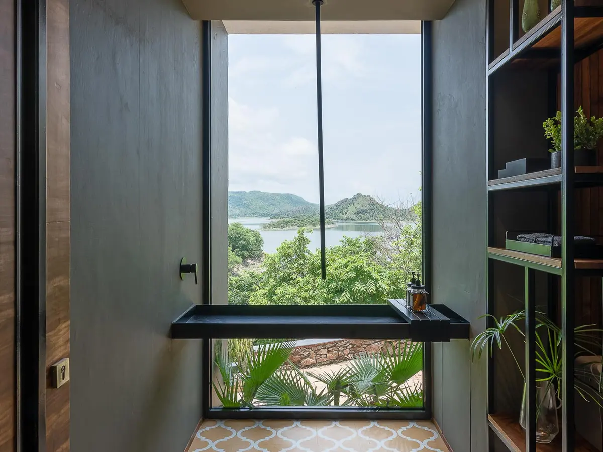 Powder Room - Lohono Stay