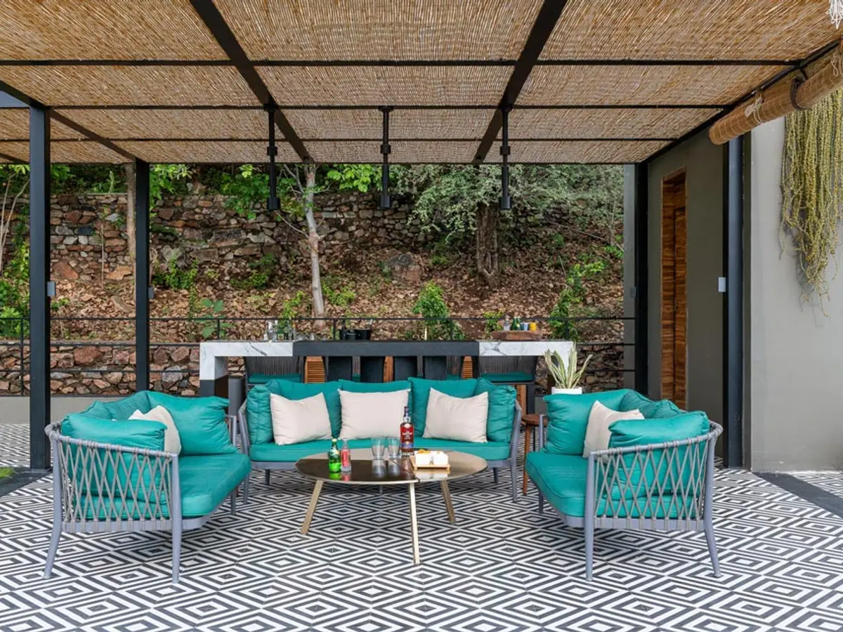 Outdoor Lounge - Lohono Stay