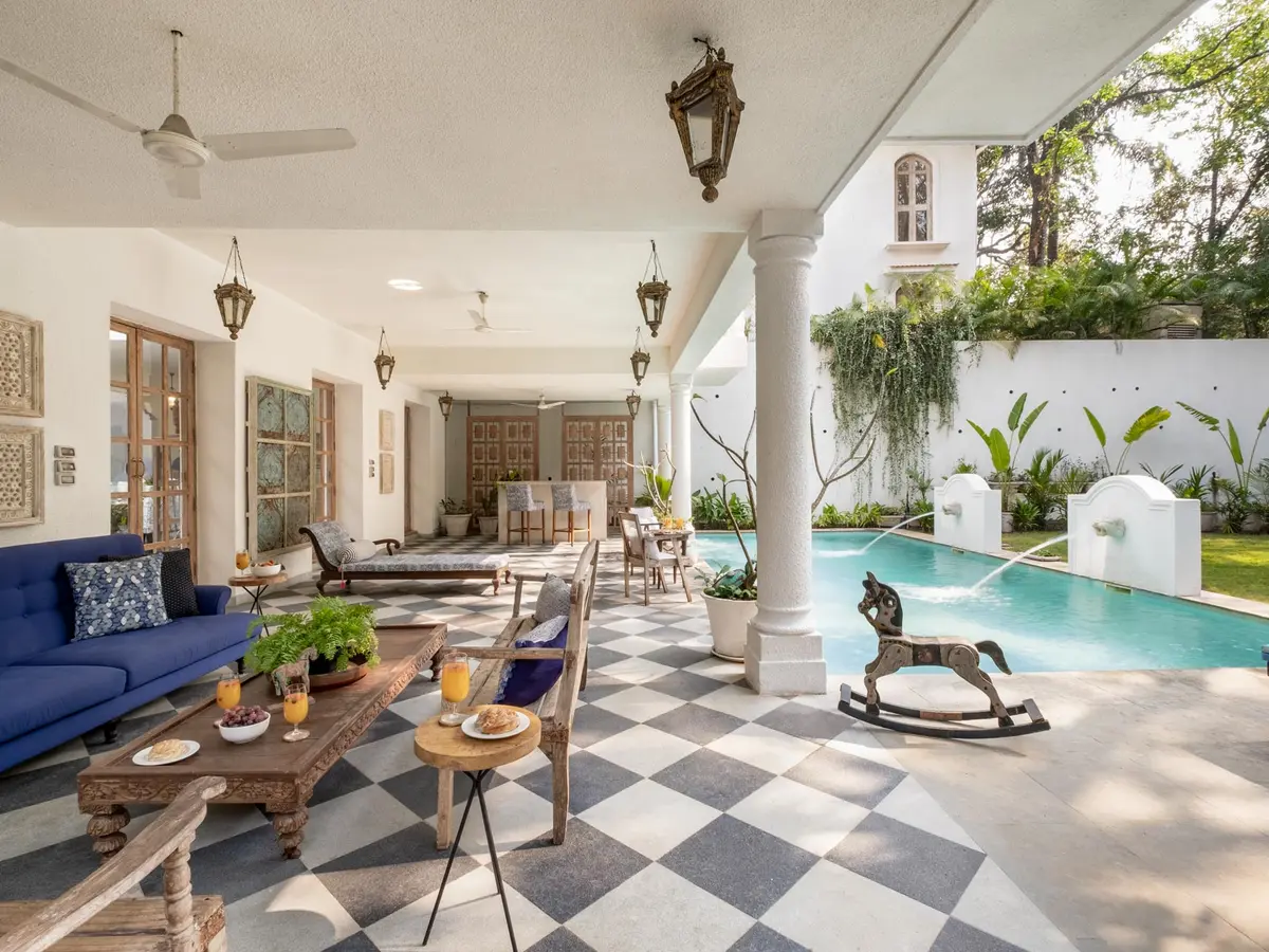 Igreha - Villa F - Poolside