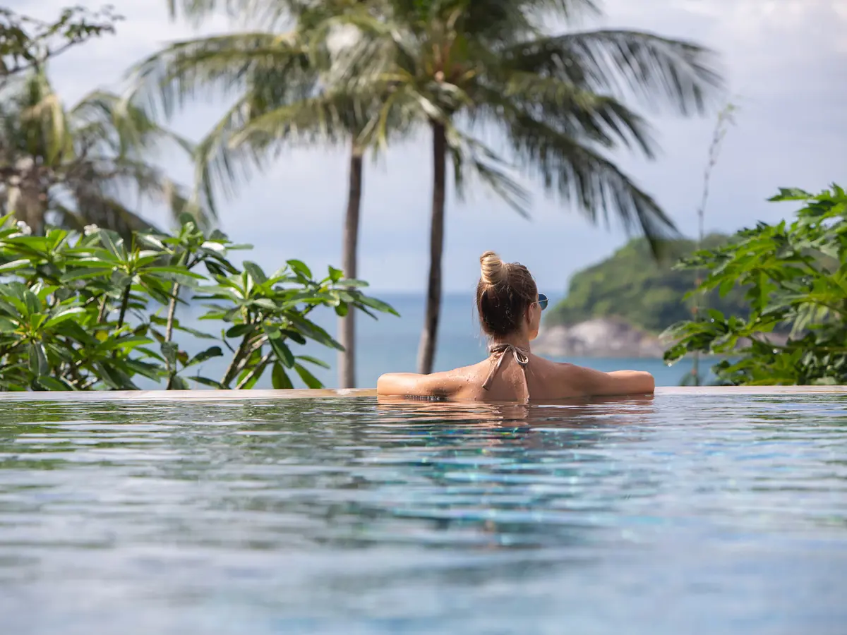 Infinity View - Great views from the pool