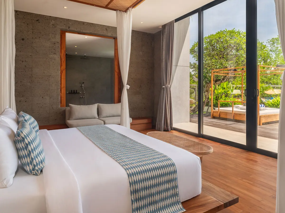 Elite Havens - Kiss Bali Beach Residence - Bali -  Indonesia - Master bedroom by the pool