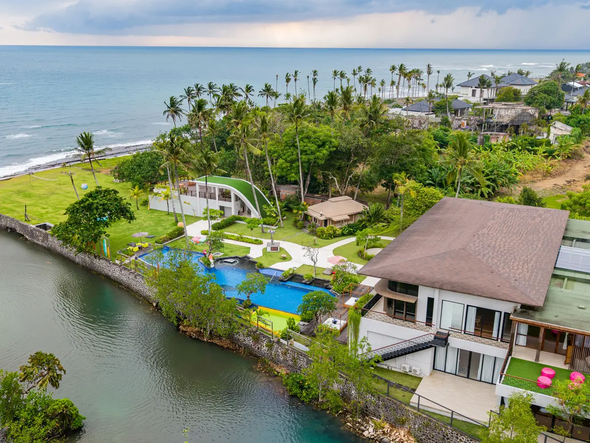 Elite Havens - Kiss Bali Beach Residence - Bali -  Indonesia - Expansive property area- blue