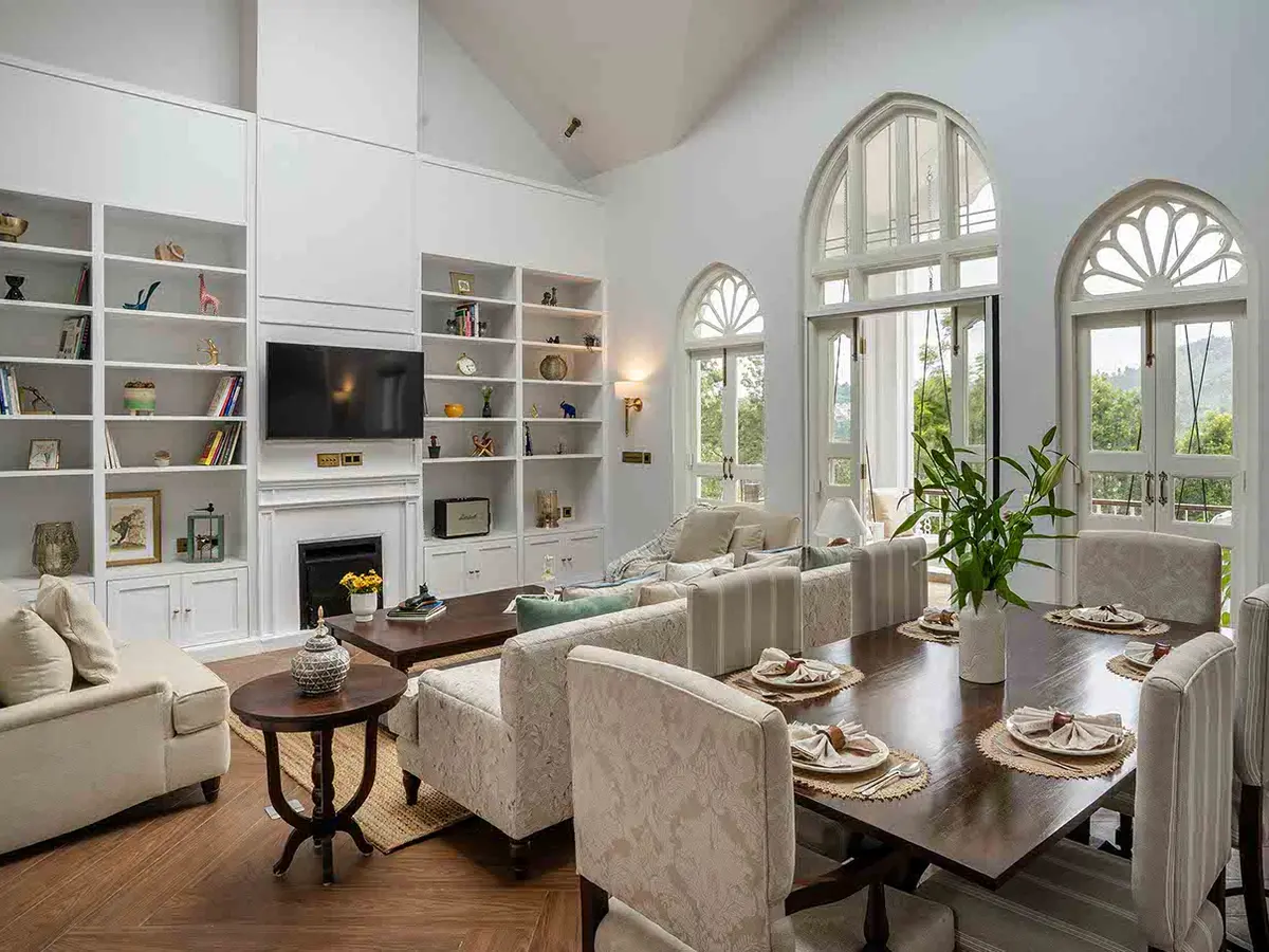 Landsdowne - Living and Dining Area