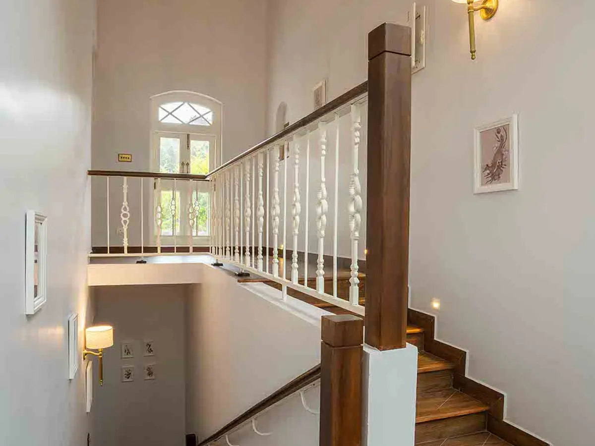 Landsdowne - Stairway