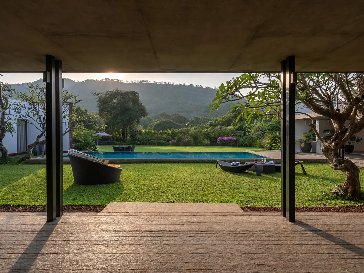 Laterite House - Outdoor Area