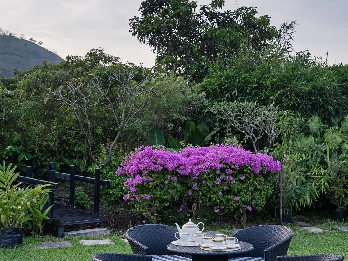 Laterite House - Lawn Seating