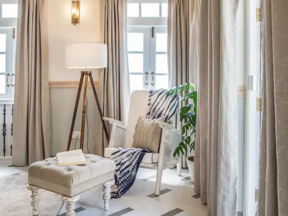 Monforte Villa E – Seating Area in Bedroom