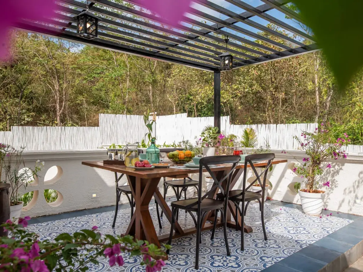 Monforte - Villa I - Terrace Dining View 2