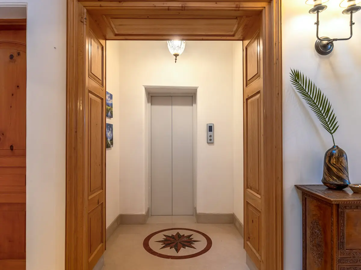 Villa with Lift | Noor, Srinagar by Lohono Stays
