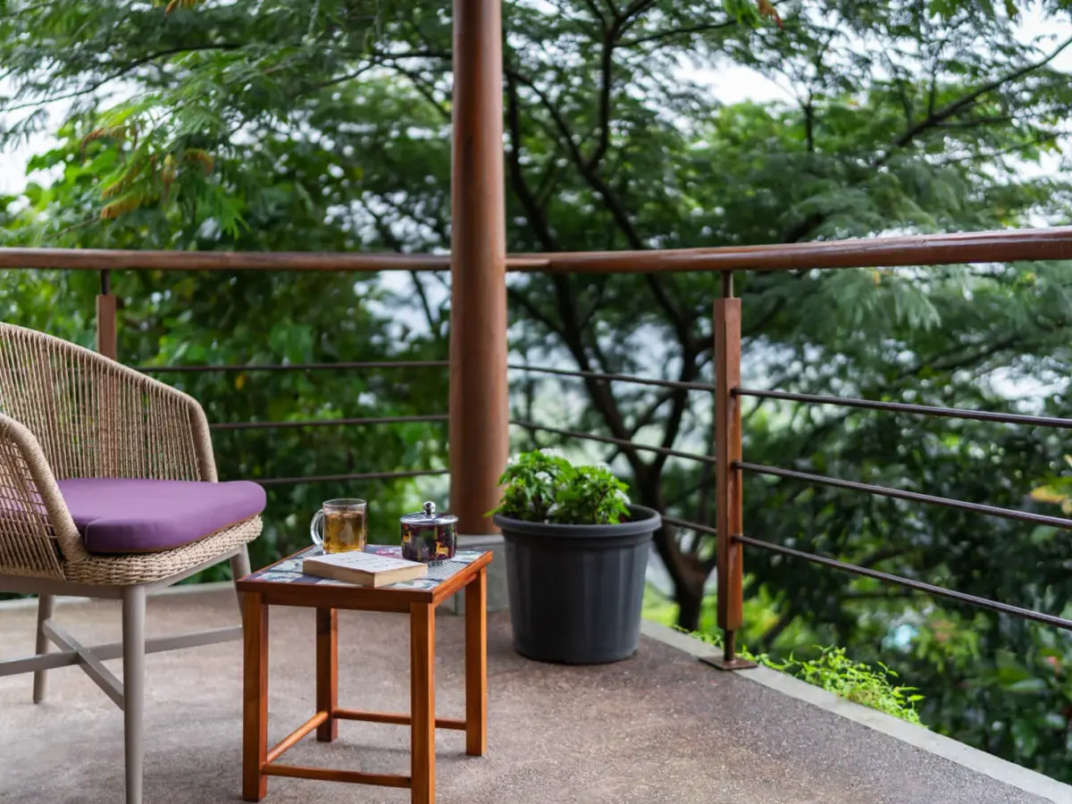 Om Anantha - Bedroom Seating
