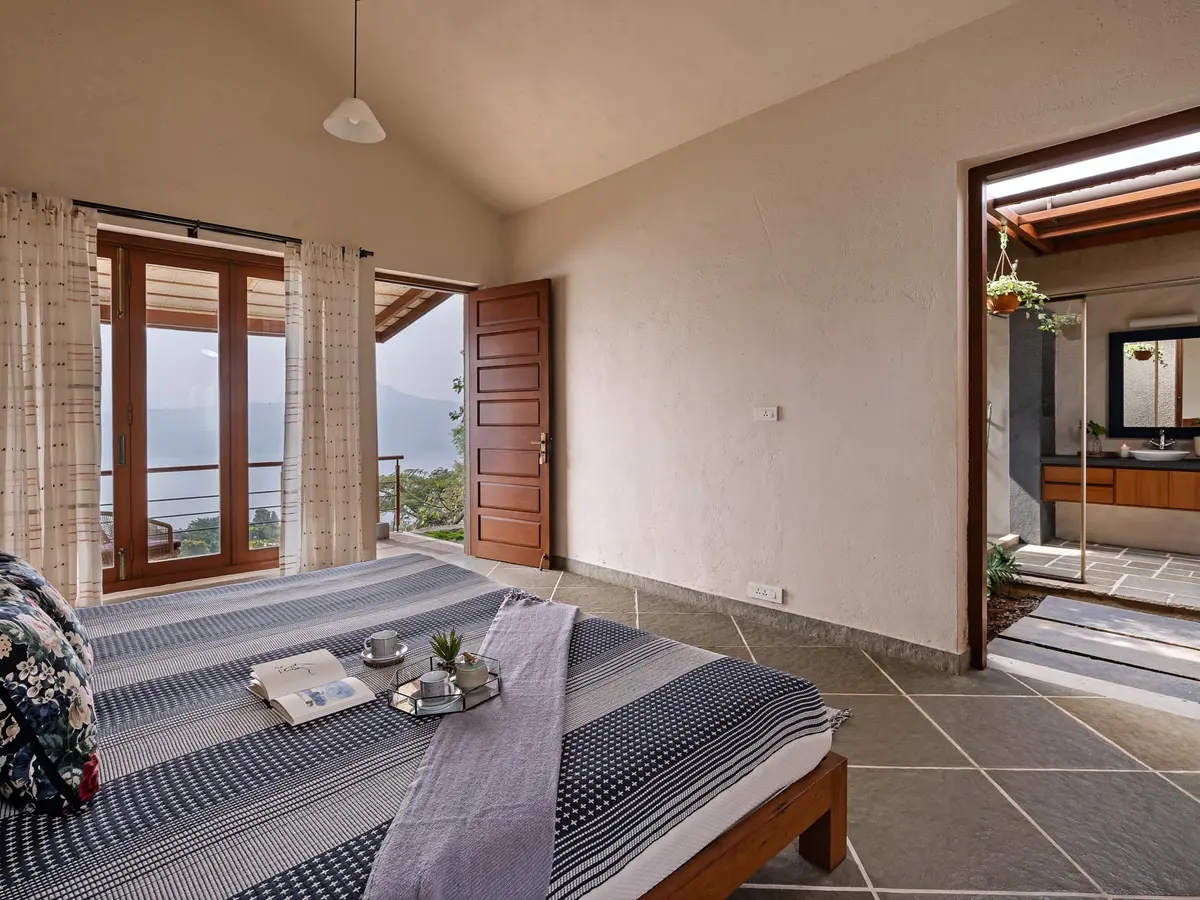 Om Anantha - Bedroom 1