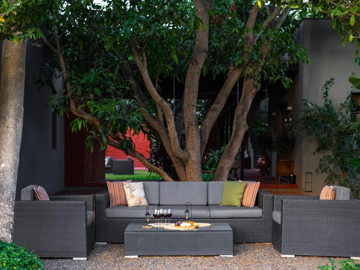 Orchard House - Outdoor lounge area