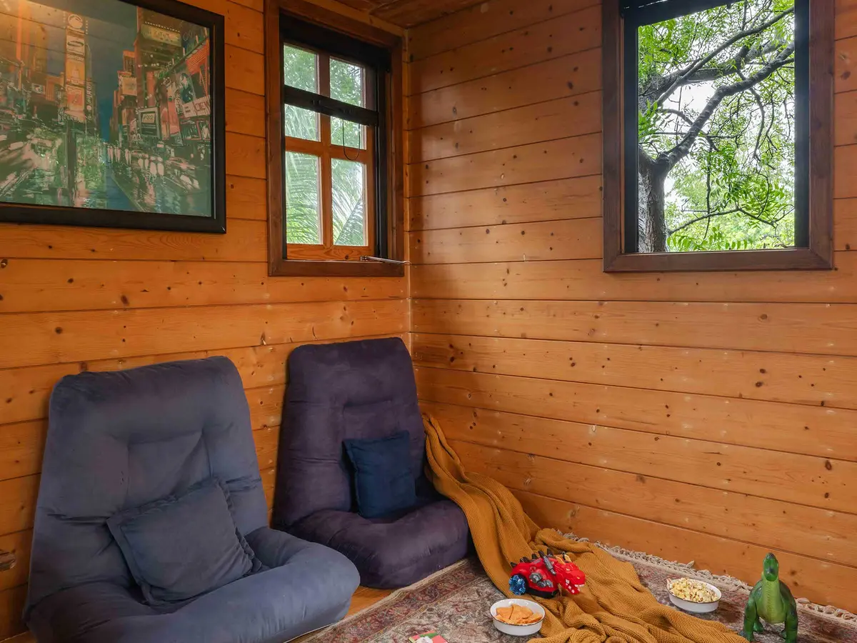 Orchard House - Treehouse Area seating