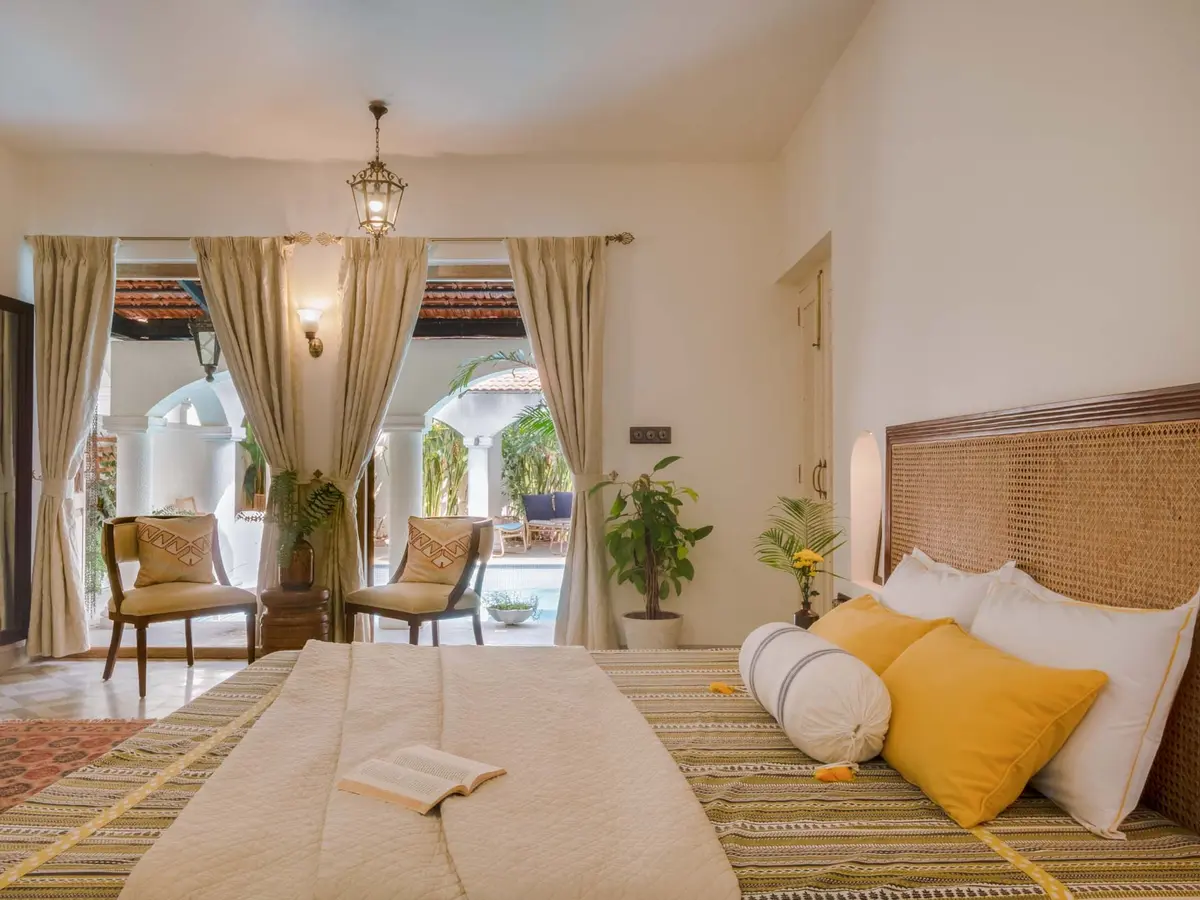 Fonteira Villa E - Luxurious Bedroom