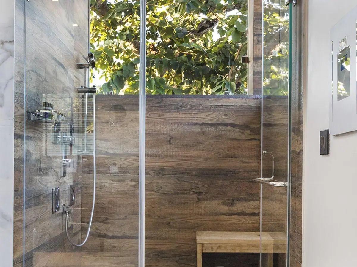Amayaah - Rajasi Villa - Peacock (Shower Room)