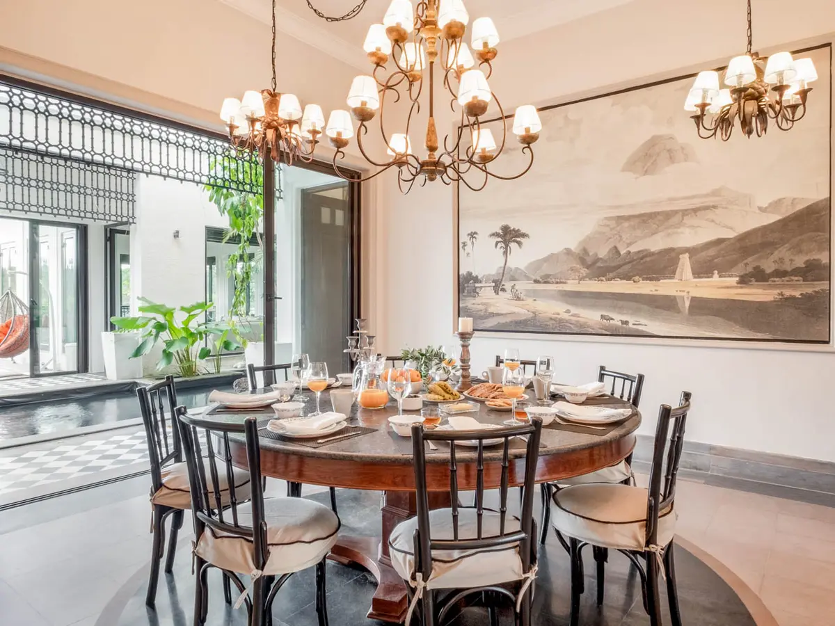River Villa - Dining Room