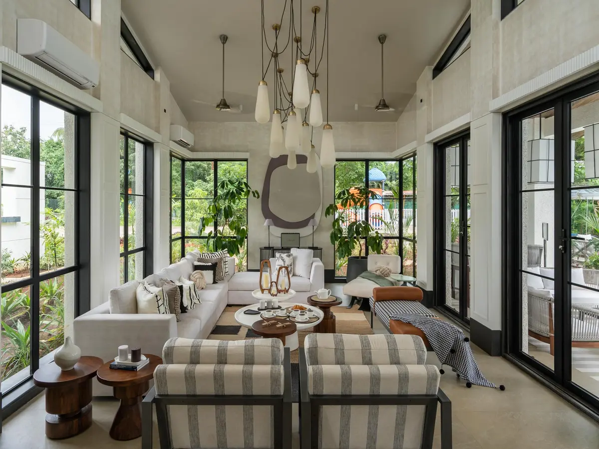RiyuVann Estate - Living area