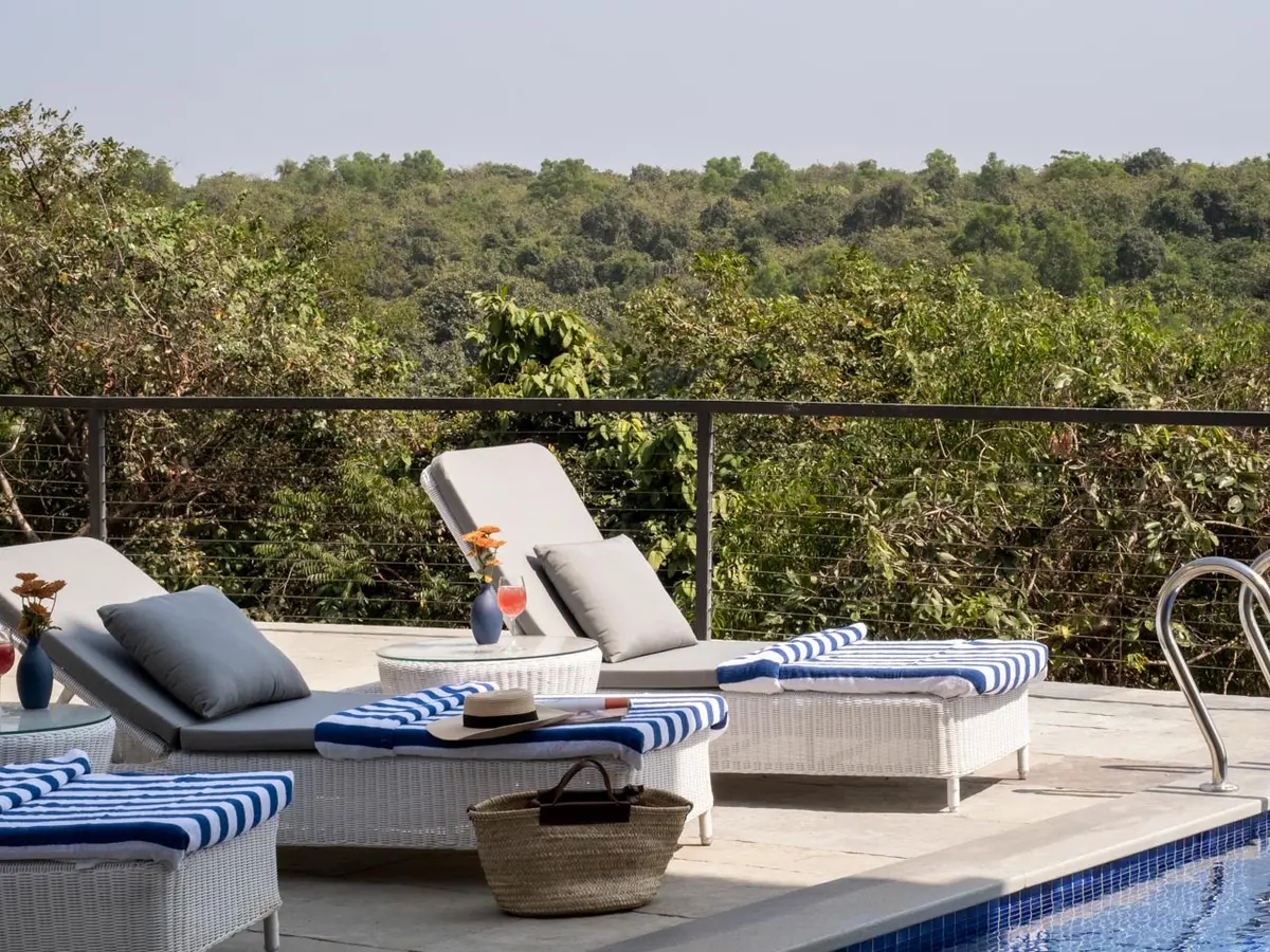 Sacri Borod Hill 6 - Poolside