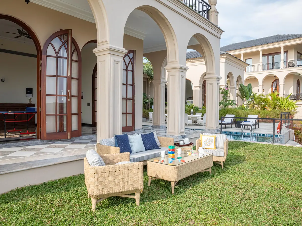 Sacri Borod Hill 8 - Lawn Seating Area