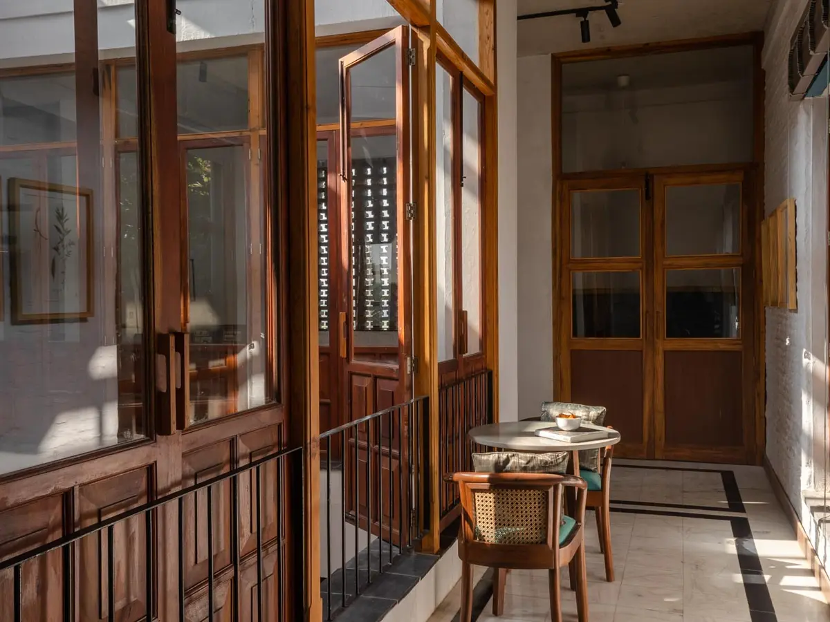 Library -  Passageway view