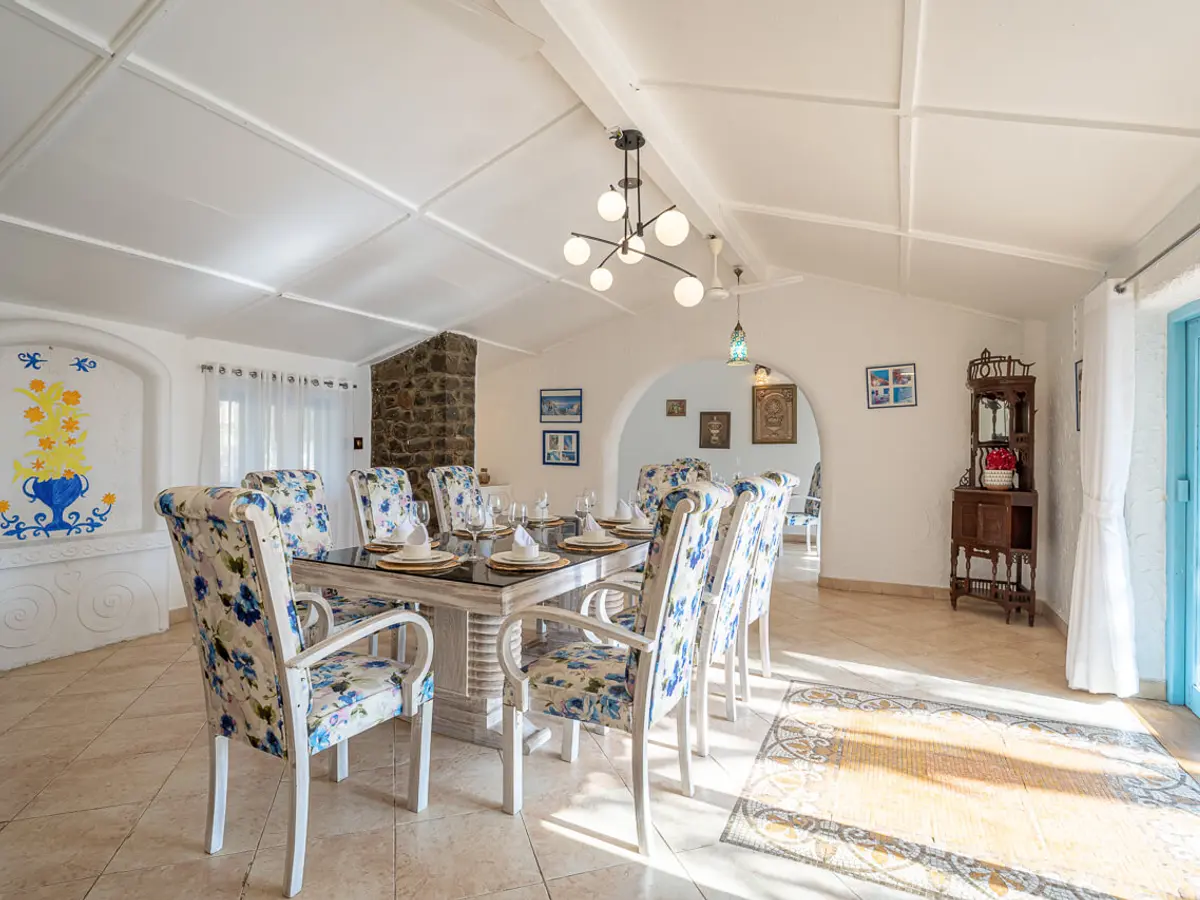 Villa with dining | Villa Santorini, Alibaug