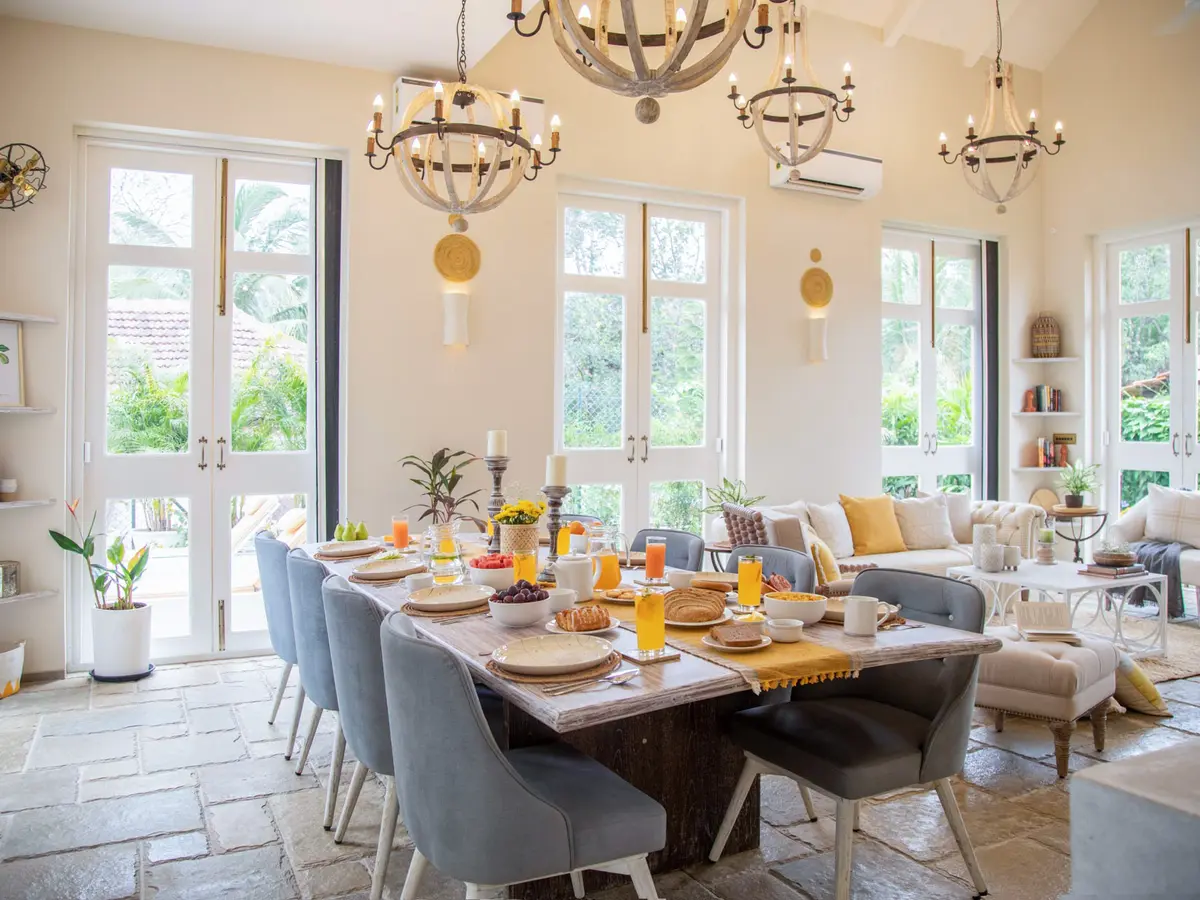 Silvio - Villa E - Dining area