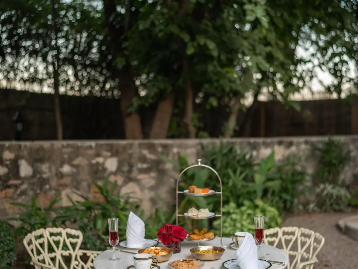Srinivas - The Royal Residence - Outdoor breakfast setup
