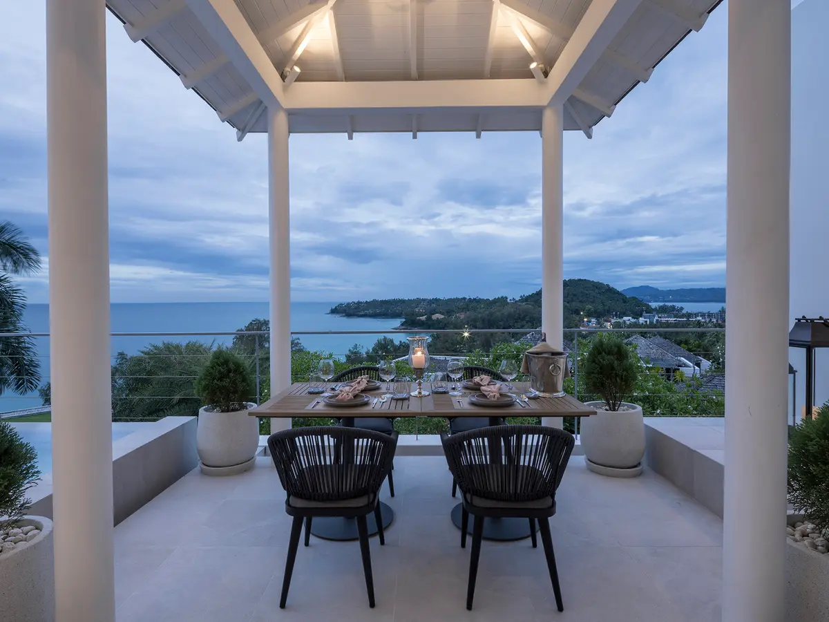 Surin Seaview Villa - Romantic dining pavilion