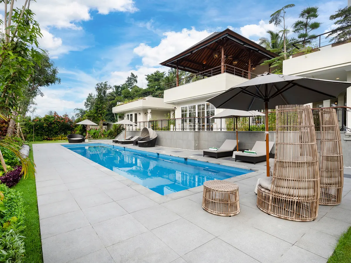 Pala Ubud - Villa Sanghyang - Relaxing pool deck