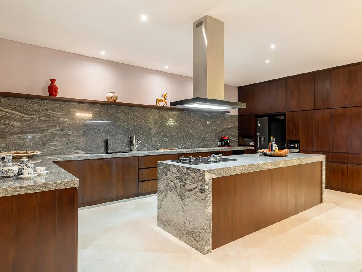 Tirtha Bayu Villa I - Well-appointed kitchen