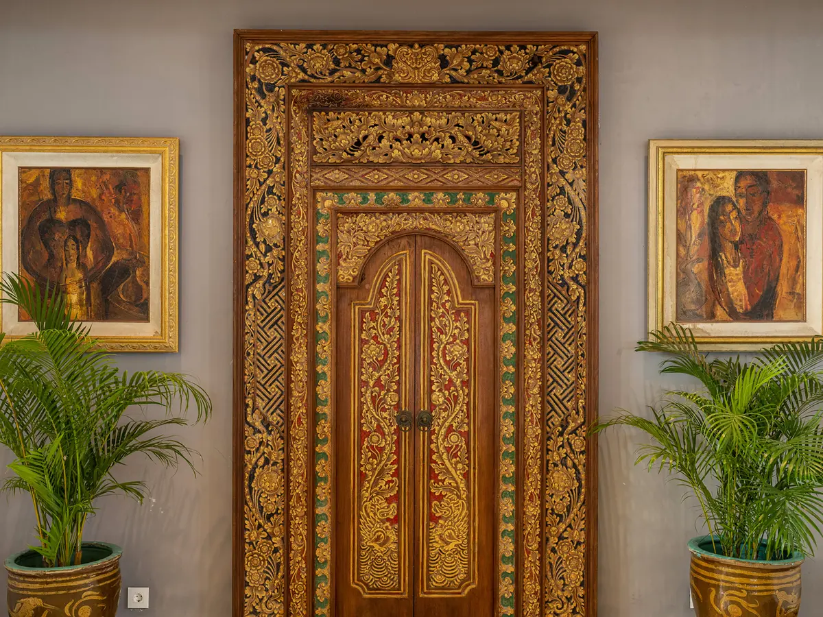 Tirtha Bayu Villa I - Balinese door
