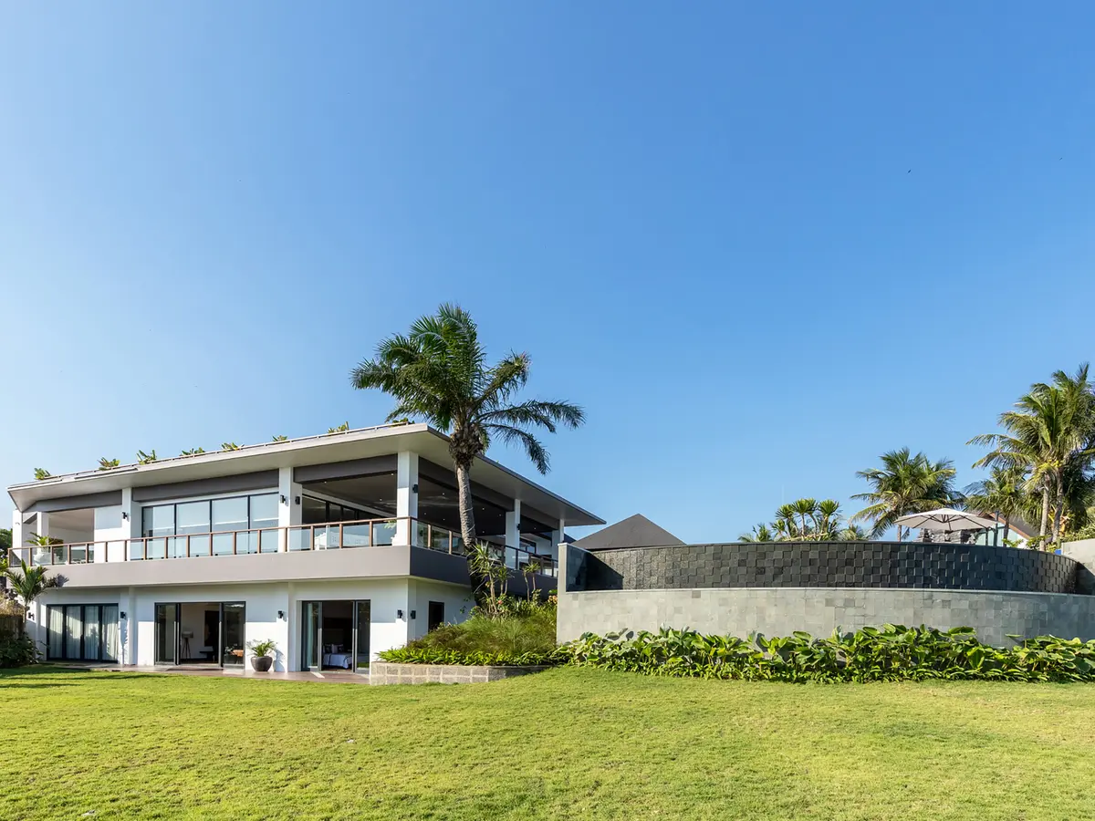 Tirtha Bayu Villa I - Villa facade