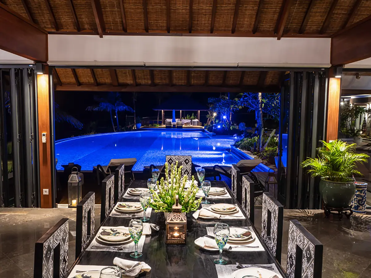Tirtha Bayu Villa II - Dining table