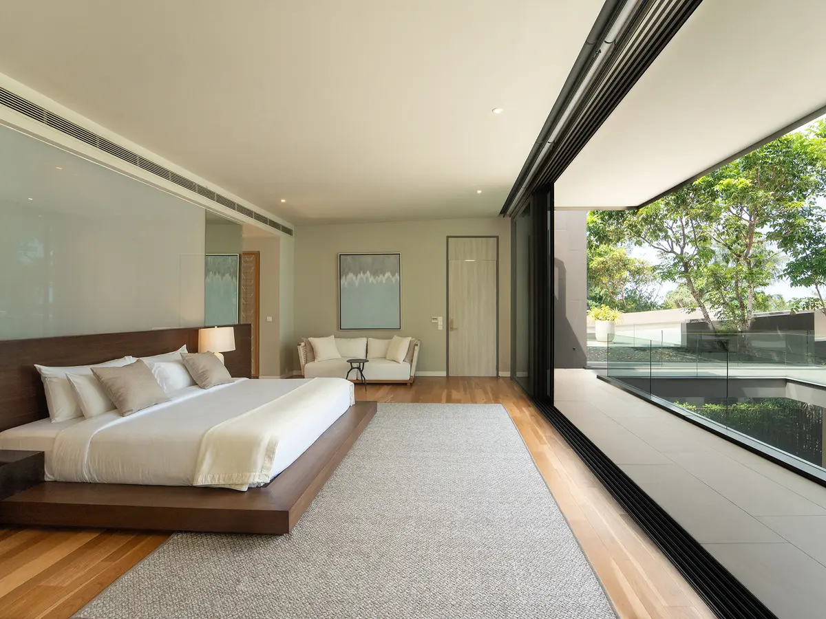 Veyla Beach Villa 6 - Palatial upstairs master bedroom