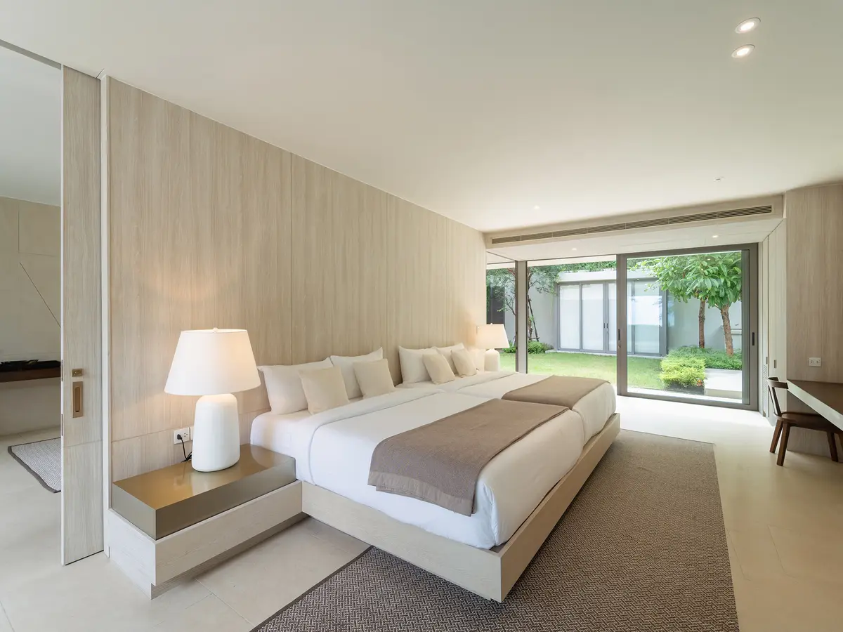 Veyla Beach Villa 6 - Restful guest bedroom 2