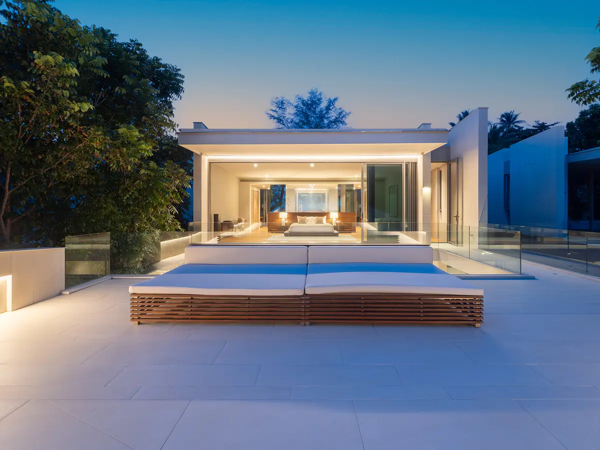 Veyla Beach Villa 6 - Spacious moon deck under the canopy of stars