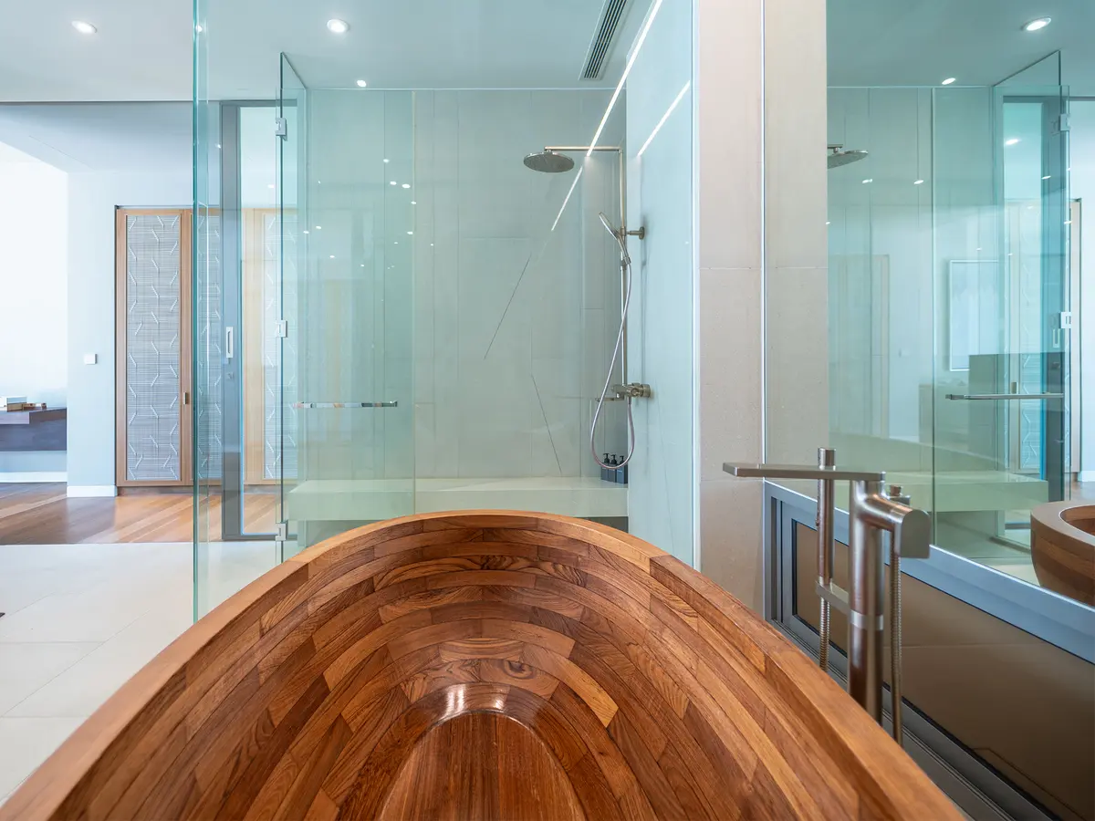 Veyla Beach Villa 6 - Ergonomic premium wood freestanding bathtub