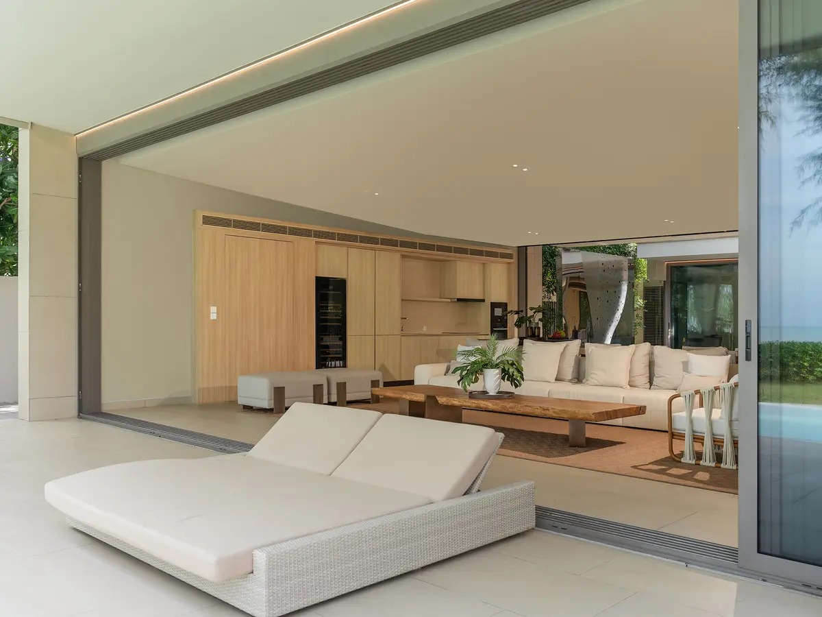 Veyla Beach Villa 6 - Living terrace with restful sunloungers