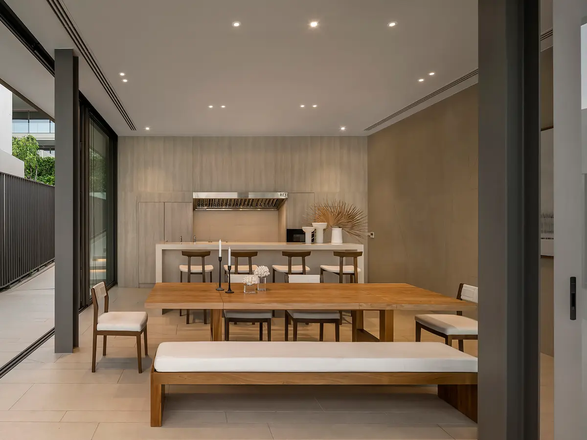 Veyla Natai Residences - Simple and elegant dining area