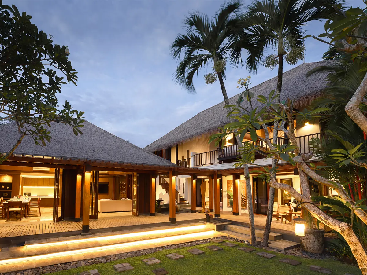 Villa Bangkuang - Closer View of Villa at Dusk