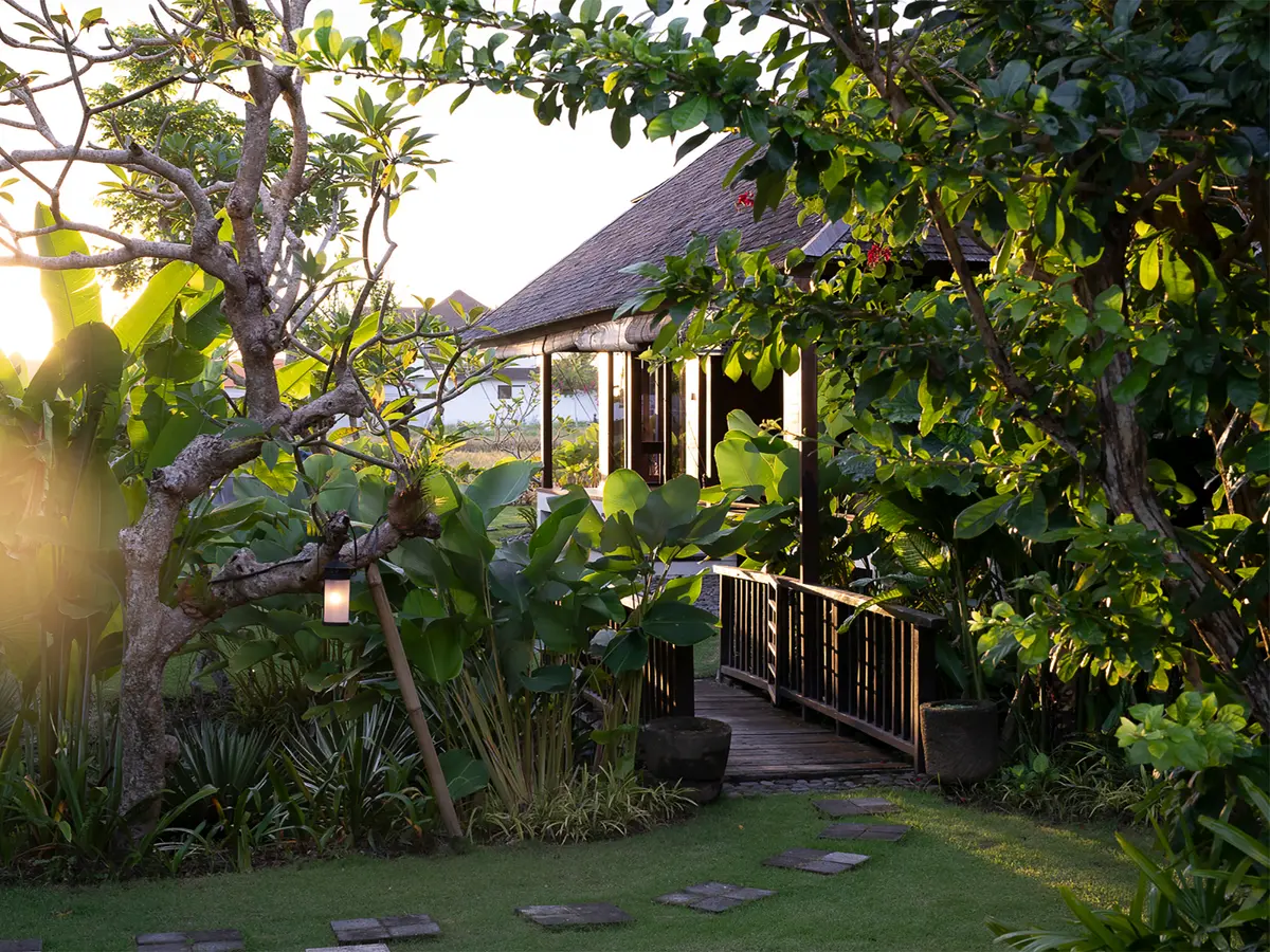 Villa Bangkuang - Walkway Area