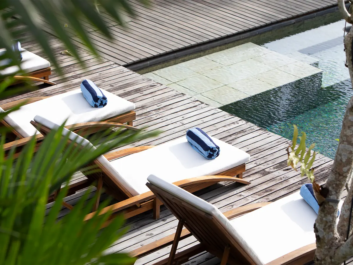 Villa Bangkuang - Sun Loungers and Pool