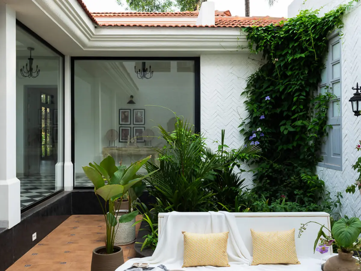 Outdoor Seating Area | Estate De Carmo by Lohono Stays