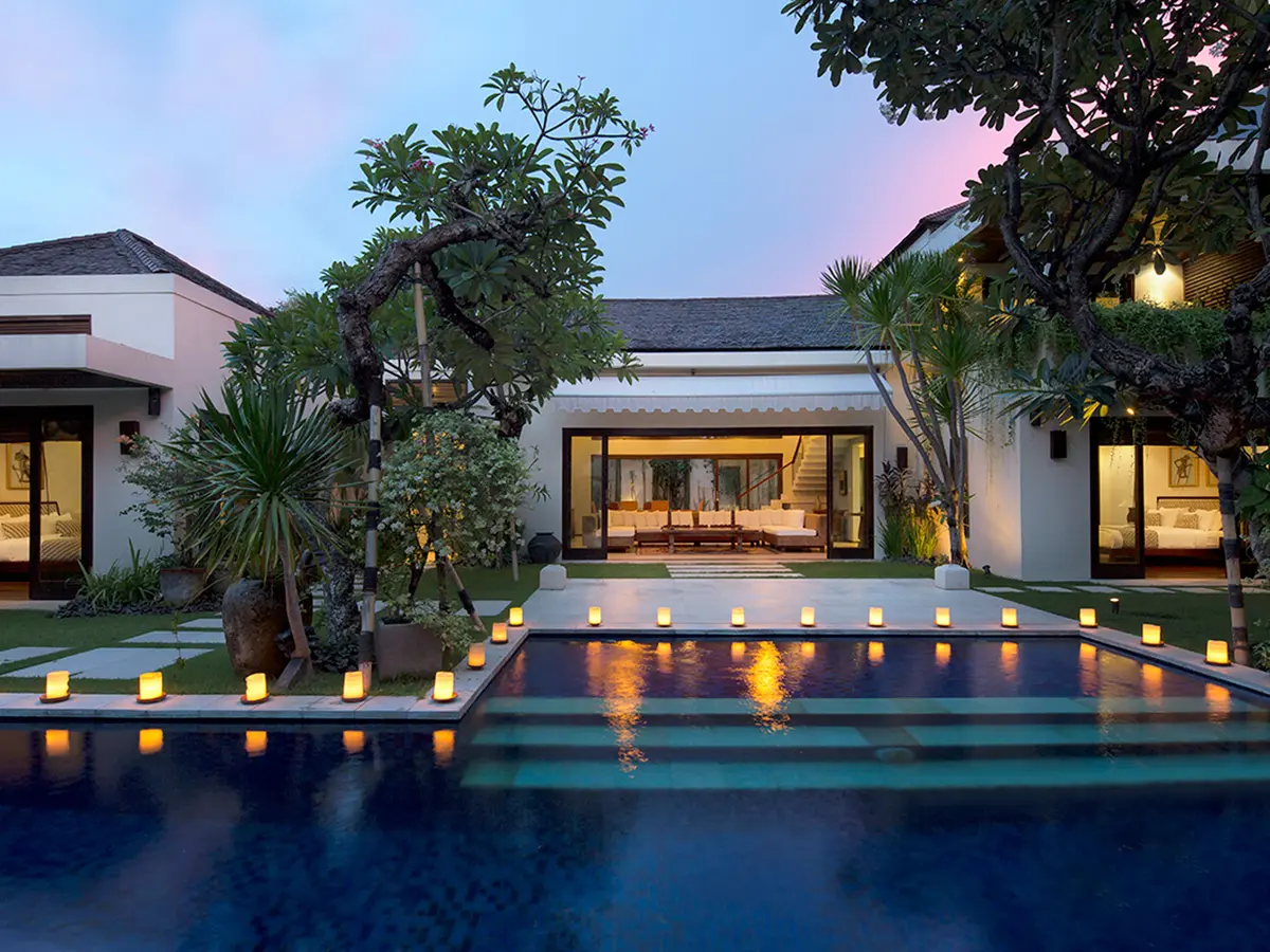 Villa Emmy - The villa at night