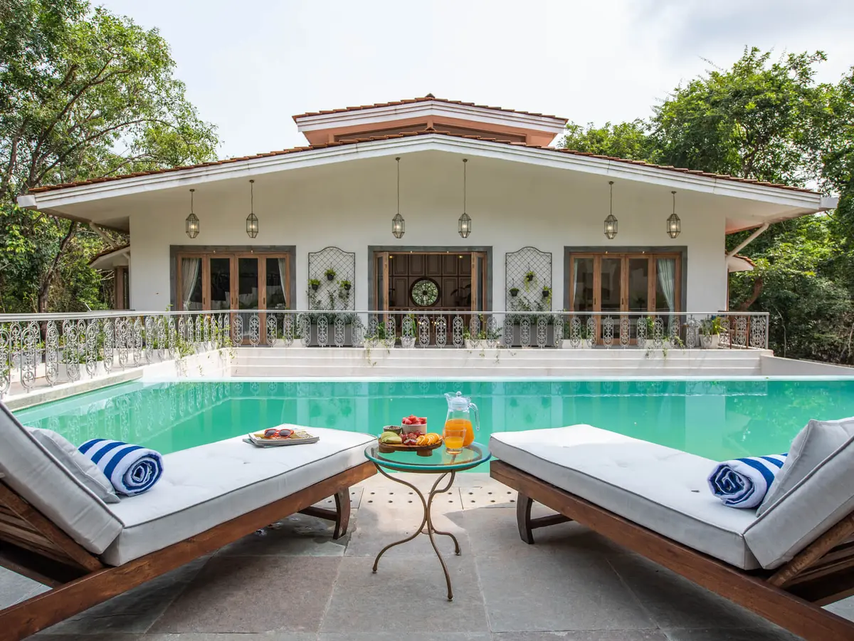Estate De Escobar - Pool Side Chairs