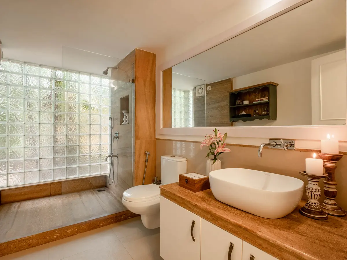 Villa Nimaya - Master Suite Bathroom